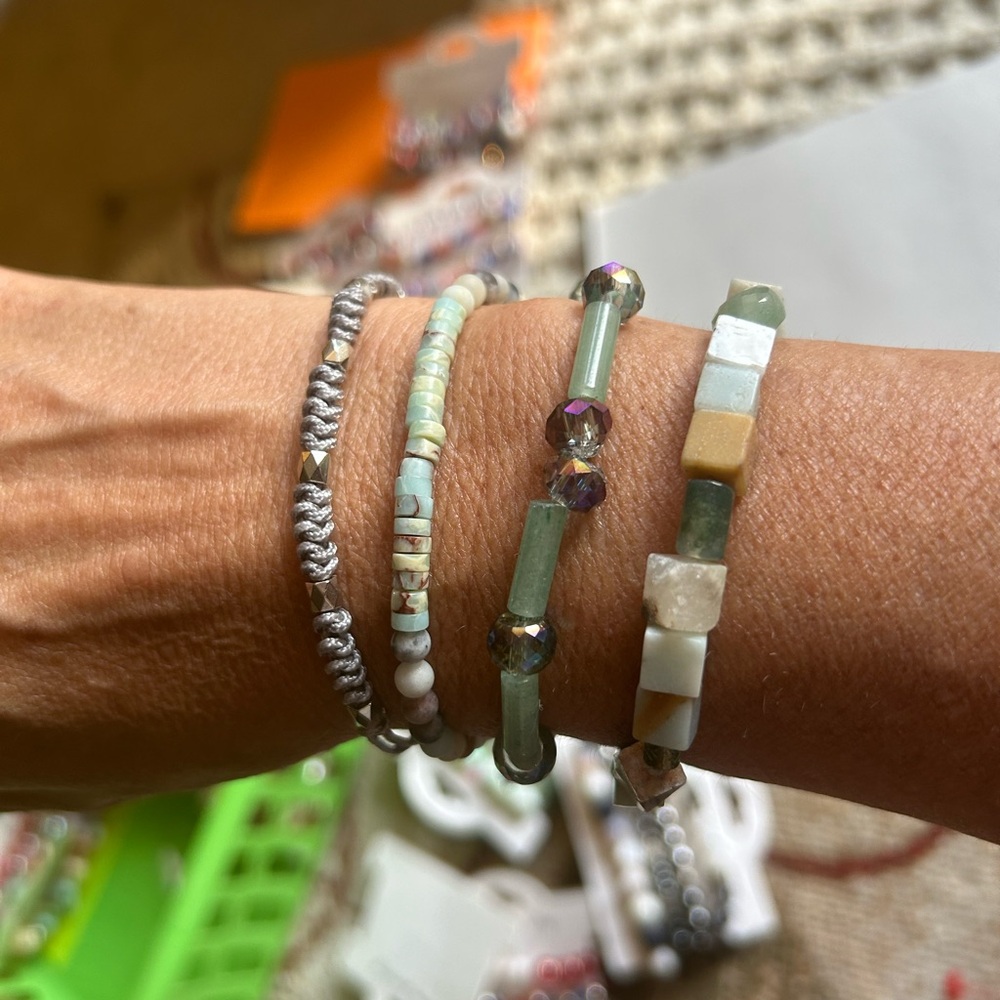 Handmade bracelet sets - Picture 3 of 4